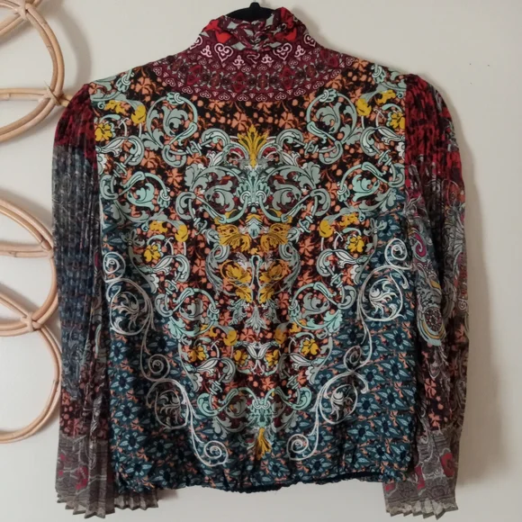 Alice + Olivia Elaina Tie Neck Paisley Blouse Size 6 - Picture 7 of 11